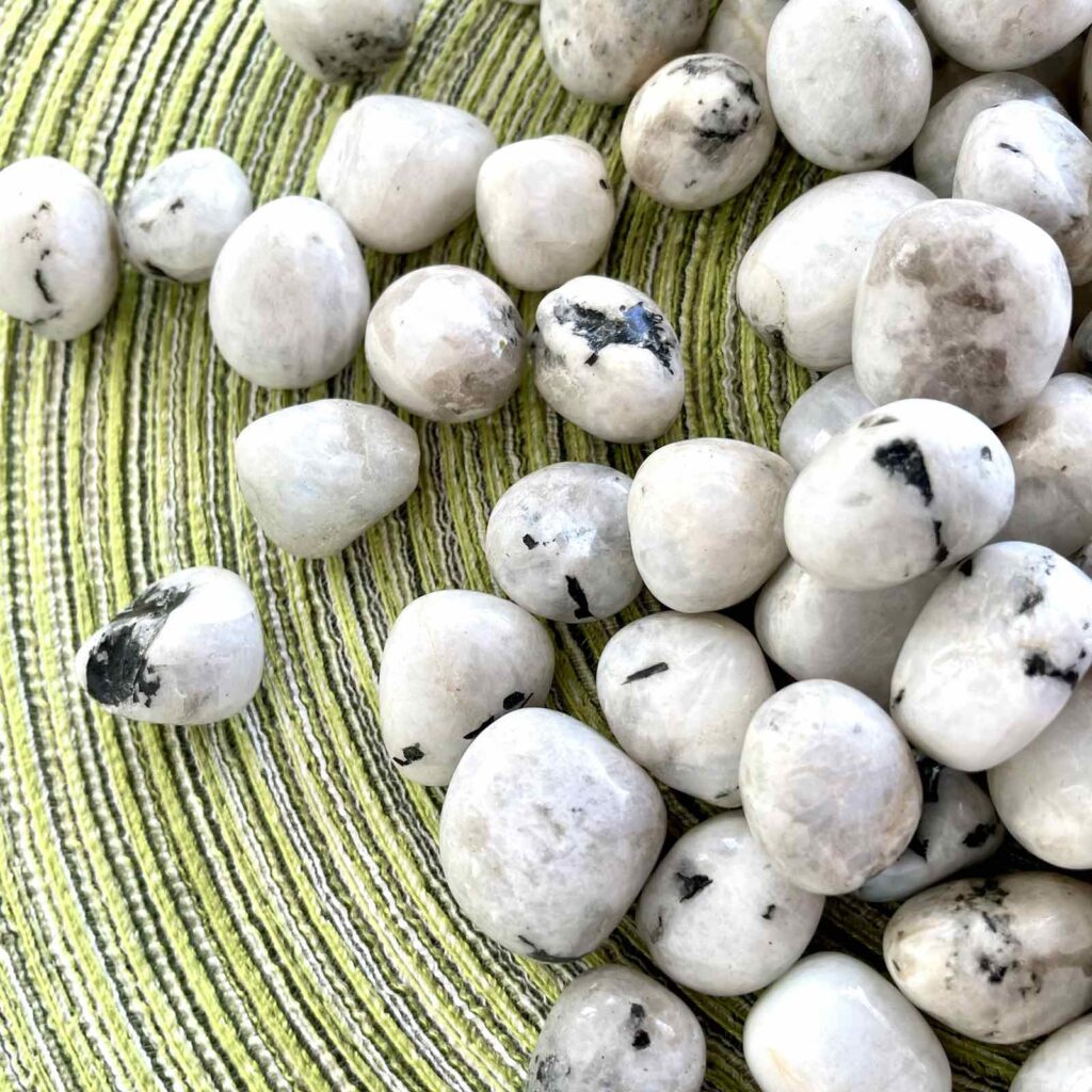 Imate vprašanja? Kontaktirajte nas!
Mesečev kamen | Lotus4u.si